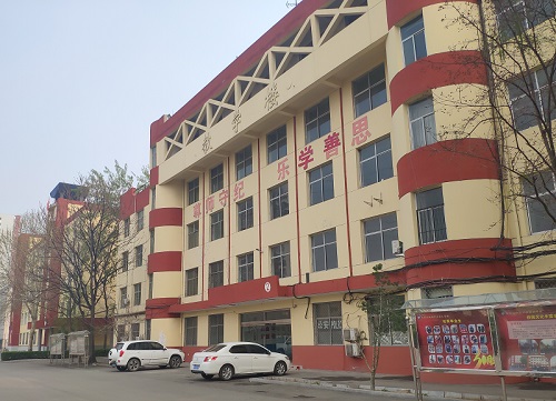 石家莊鐵路職業(yè)技工學(xué)校報(bào)名費(fèi)多少錢(qián)