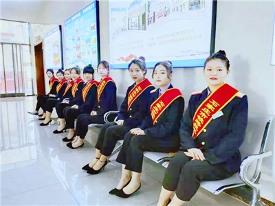 新生報(bào)到1.jpg